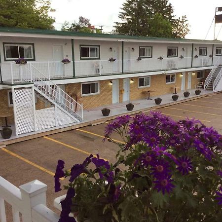 Miami Motel Inc Труа-Ривьер Экстерьер фото